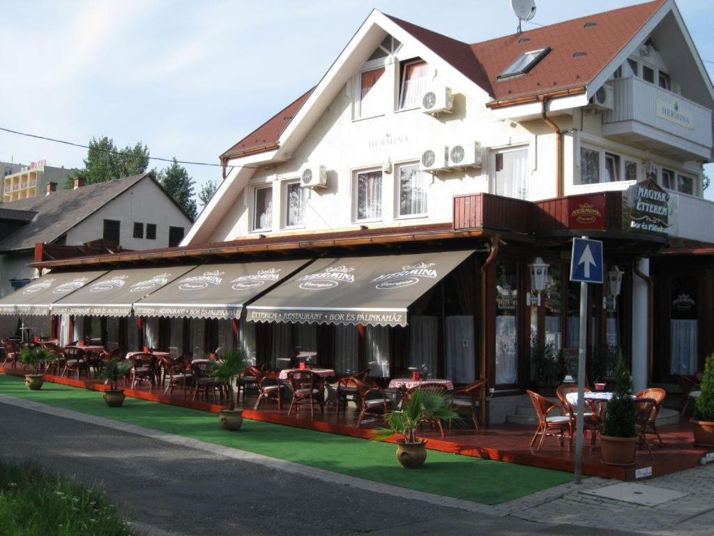 Hermina Panzio Siofok Ngoại thất bức ảnh